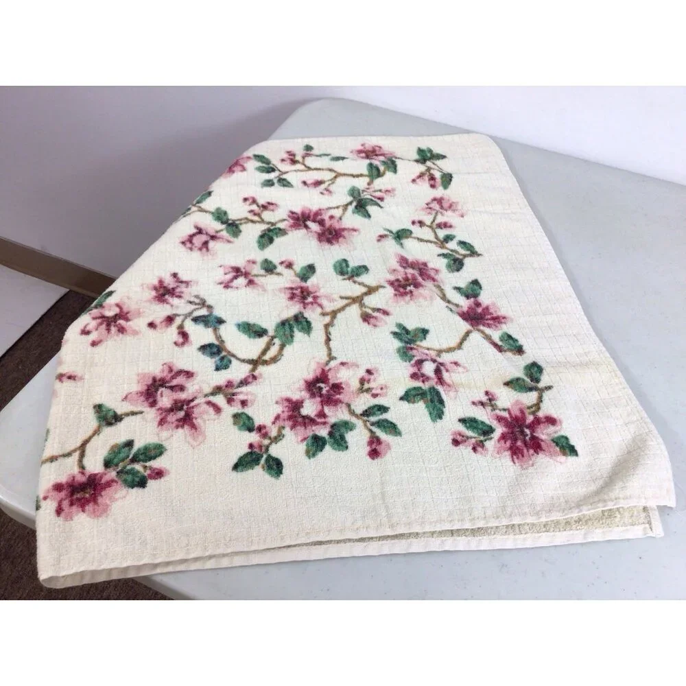 Vintage Cannon Gold Label Floral Towel Set of Two